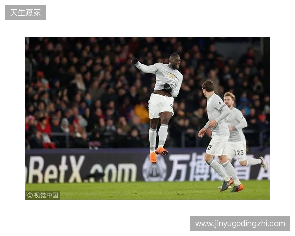 记者：18岁前锋莱西未入选曼联本场名单，阿莫林决定征召舍什科