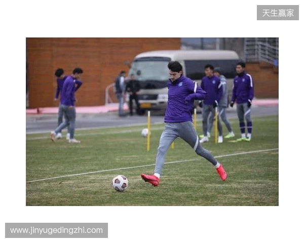 足球报：津门虎新赛季负10分开局形势严峻，于根伟并未失去信心